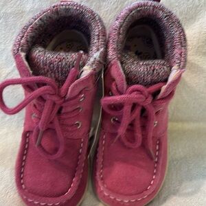Carters pink suede toddler boots. New- 11 toddler